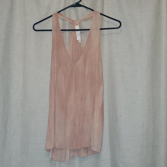 V neck rayon tank top. Pink tie dye - Picture 1 of 4